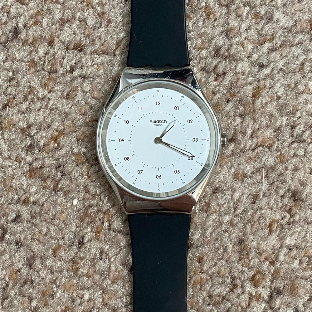 Swatch Skinnoiriron SYXS100